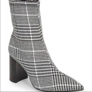Jeffrey Campbell Coma Houndstooth Ankle Sock Bootie Black White size 6.5
